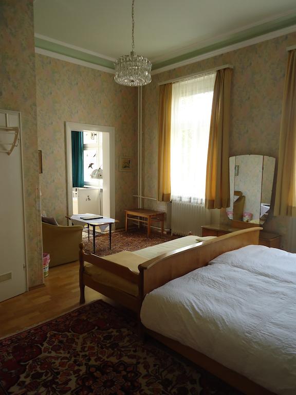 Hotel Tanneck Baden-Baden Szoba fotó